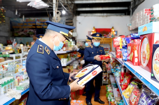 Cao Bằng: Lực lượng chức năng phối hợp chống buôn lậu, gian lận thương mại những ngày giáp Tết